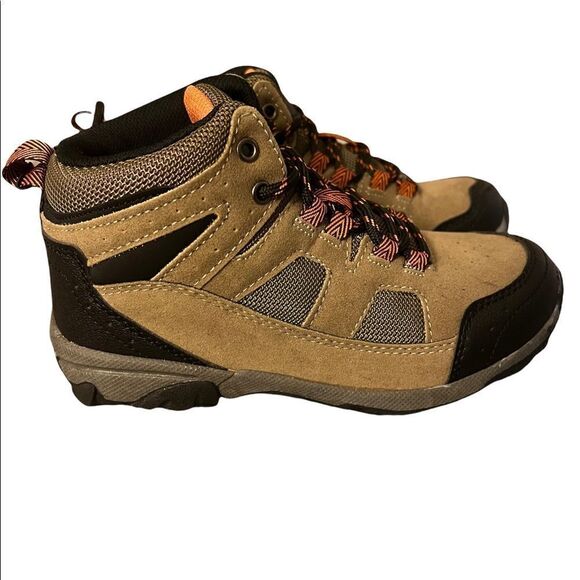 Ozark Trail Little & Big Boys Hiker Boot, Sizes 1 - Picture 1 of 7